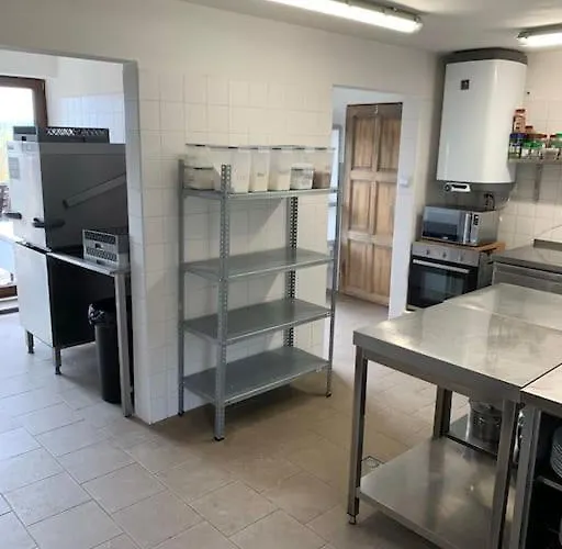 Adamuv Dvur Semesterbostad
